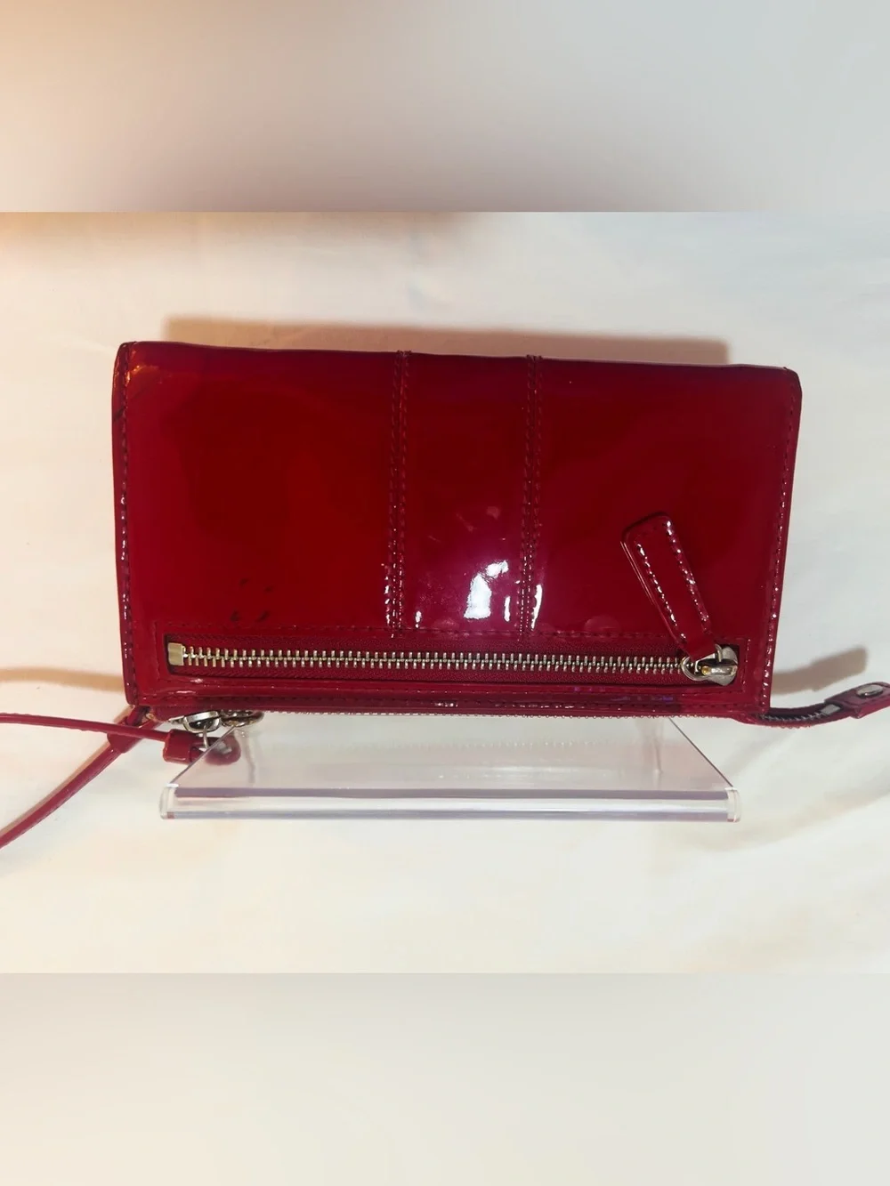 🩷 Y2K Coach Julia Red patent leather zippy wristlet wallet silver hardware🩷